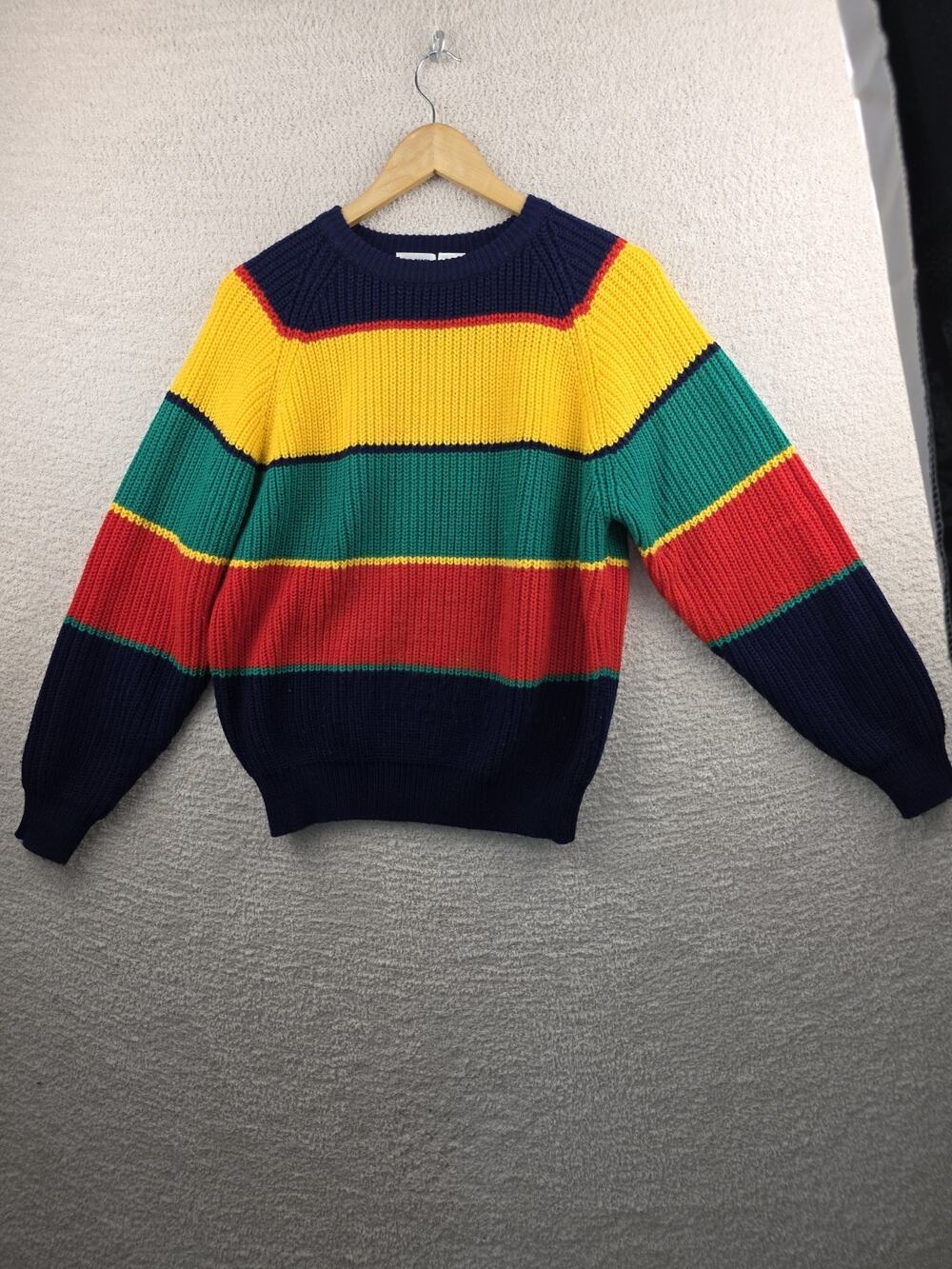 Vintage Classic Fashions Women's Stiped Crewneck Acrylic Knit Sweater Small